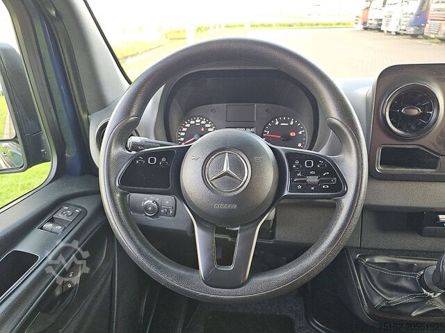 High-roof van MERCEDES-BENZ SPRINTER 316 L2H2 3.5t-Trekhaak!