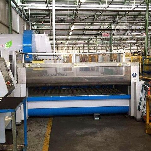 Machine de poinçonnage et de pliage FINN POWER BCE 4-200