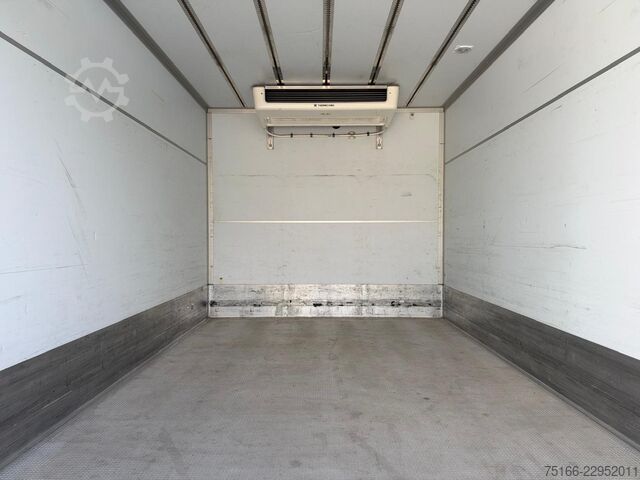 Furgon sa rashladnim sandukom MERCEDES-BENZ ATEGO 823 / 923 L Kühlkoffer 5 m LBW 1,5 to.*TK