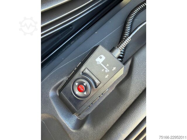 Furgon sa rashladnim sandukom MERCEDES-BENZ ATEGO 823 / 923 L Kühlkoffer 5 m LBW 1,5 to.*TK