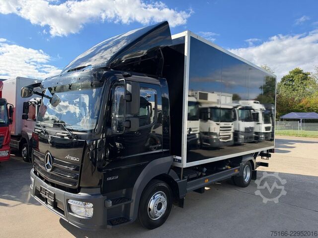 Furgon sa rashladnim sandukom MERCEDES-BENZ ATEGO 823 / 923 L Kühlkoffer 5 m LBW 1,5 to.*TK