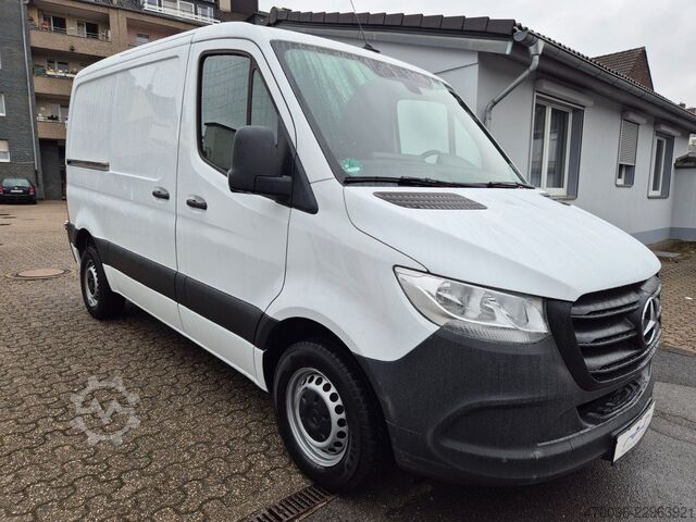 Панельний фургон MERCEDES-BENZ Sprinter 211 Kasten*L1/H1*Klima*3 Sitzer*