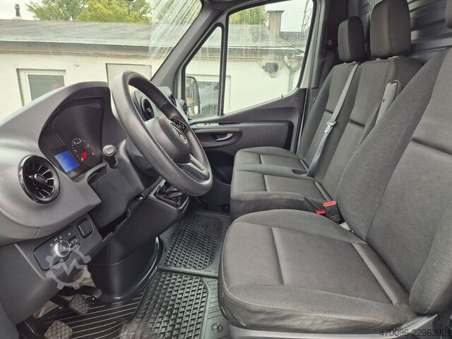 Панельний фургон MERCEDES-BENZ Sprinter 211 Kasten*L1/H1*Klima*3 Sitzer*