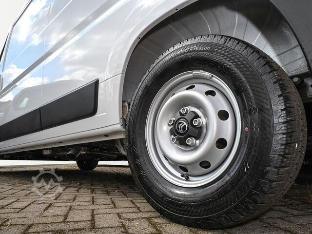 Kastenwagen hoch Citroën Jumper Kastenwagen L3H2 3.3T  Diesel 140 Manuell