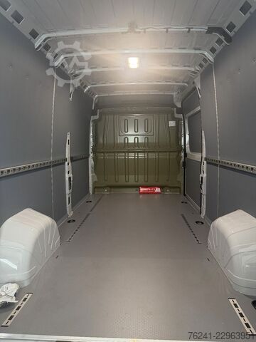 Kastenwagen Citroën Jumper Kastenwagen L3H2 3.3T  Diesel 140 Manuell