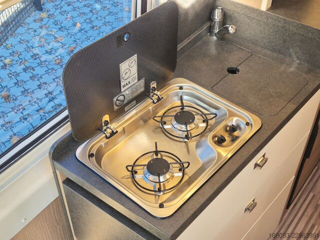 عربة تخييم MALIBU 600 DB K *Solar*Markise*Pioneer*AHK*FT*Bullaugen