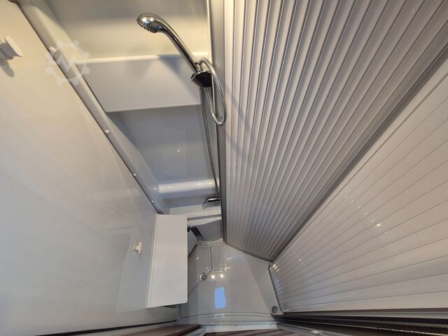 عربة تخييم MALIBU 600 DB K *Solar*Markise*Pioneer*AHK*FT*Bullaugen