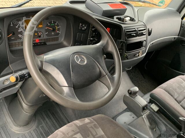 Camião de bebidas MERCEDES-BENZ Atego 916 816L_ 5m kurz_ Klima_ Bordwände_ Türen