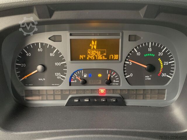 Camião de bebidas MERCEDES-BENZ Atego 916 816L_ 5m kurz_ Klima_ Bordwände_ Türen