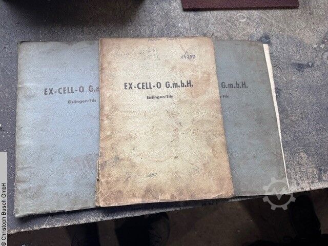 Tokarka-konwencjonalna-elektroniczna EX-CELL-O 438/6-DLZ 500 SL