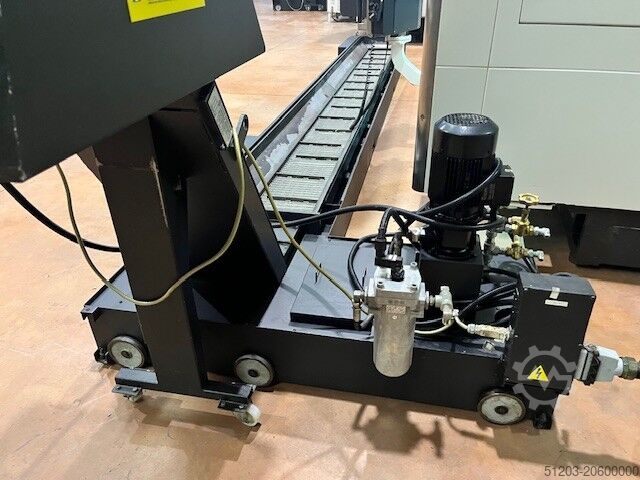 5-axlig vertikal fleroperationsmaskin MAZAK VTC 800/30 SR