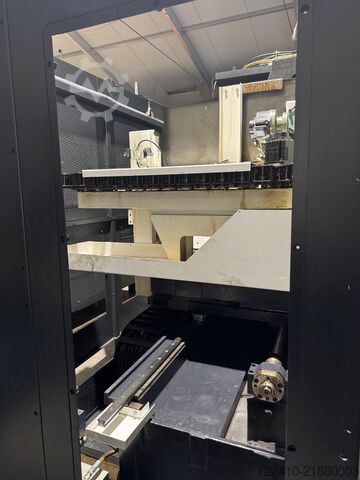 Bewerkingscentrum / Kitagawa 4e as Mazak VTC 200C II