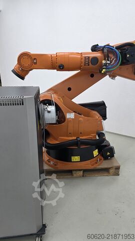 Pramoninis robotas KUKA KR 240 L210-2 2000
