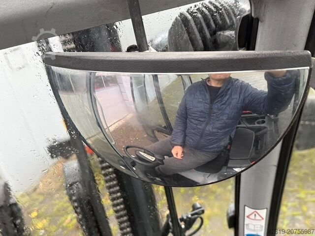 Stivuitor electric cu 4 roți Still RX60-35 / 600