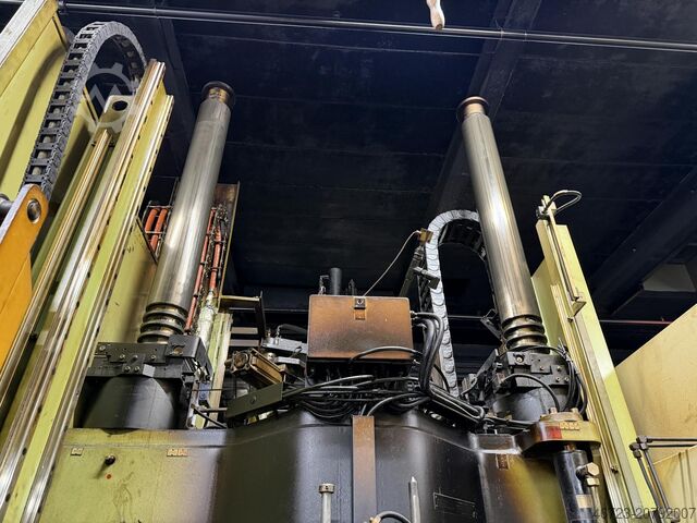 Prensa hidráulica para vulcanizar neumáticos Harburg-Freudenberger Maschinenbau GmbH KHP 46-150