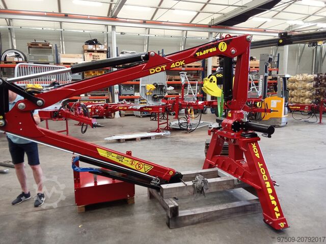 Maquinaria agrícola tajfun dot40k