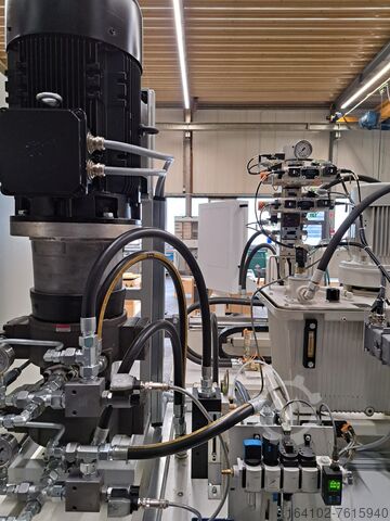 Máquina de perforación de agujeros profundos LOCH Präzisions Bohrtechnik Gmbh TB 1-4/E-600/2