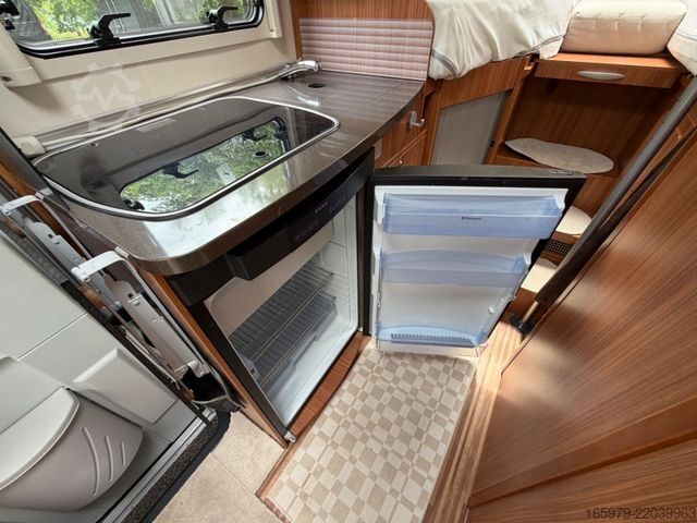 Camping-car semi-intégré ADRIA Compact SL