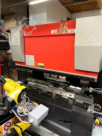 PAINA JARRUA Amada HFE 50-20 + FANUC Industrieroboter