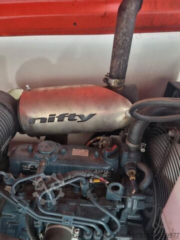 व्यक्त दूरबीन कार्य मंच Niftylift HR28 HYBRID 4X4