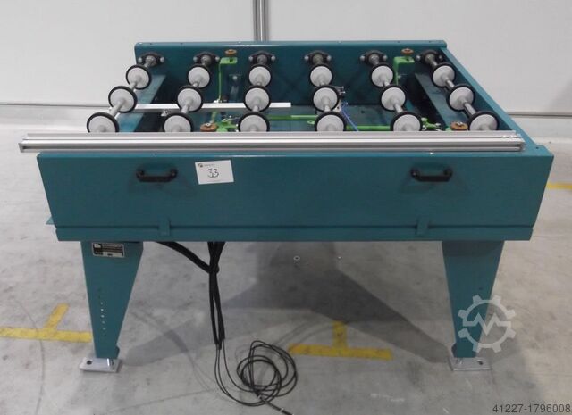 Roller conveyor driven Grenzebach mit Zentriereinheit