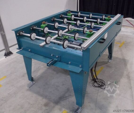 Roller conveyor driven Grenzebach mit Zentriereinheit