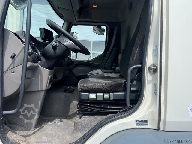 Camión caja DAF LF 250 EEV EURO 5 FURGON