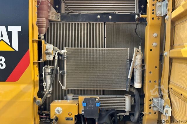 حفارة مجنزرة Caterpillar CATERPILLAR | 323NG GPS 4x Schaufeln