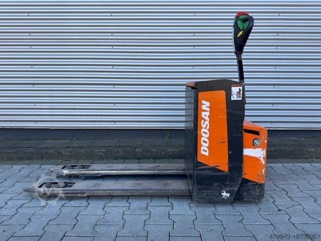 Niederhubwagen Doosan BPL18S-7