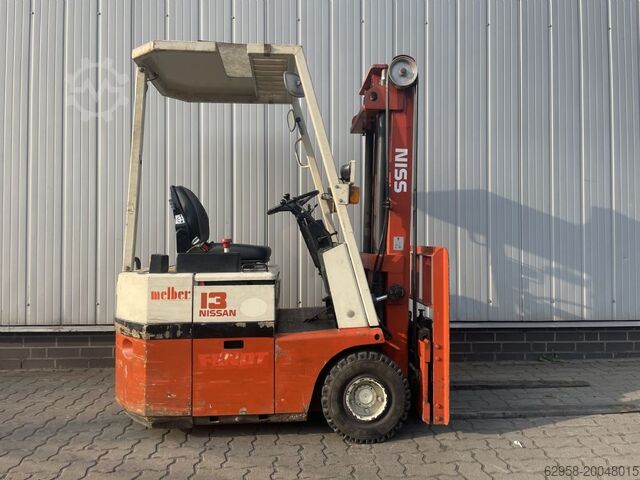 รถยกไฟฟ้า 3 ล้อ Nissan S01