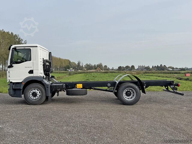  MAN TGM 18.250 BB CH Chassis Cabin (9 units)