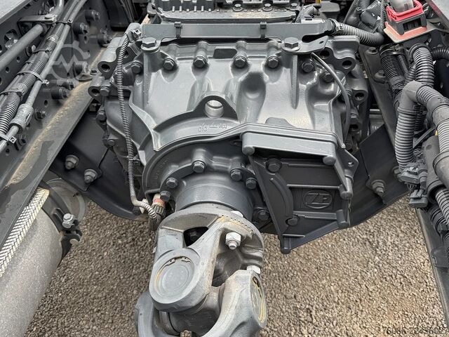 MTS standard Iveco T-Way AD720T47TH AT Tractor Head (3 units)