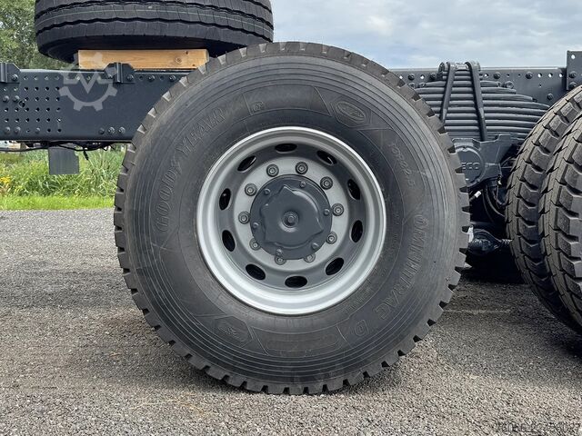 MTS standard Iveco T-Way AD720T47TH AT Tractor Head (3 units)