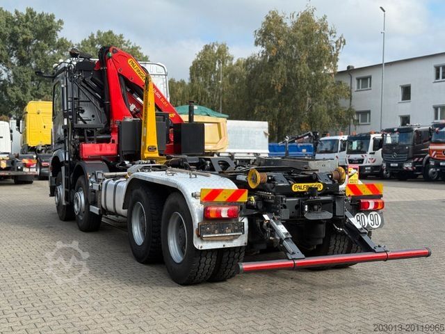 Рол-оф камион MERCEDES-BENZ Arocs 3246 8x4 Abrollkipper Kran Palfinger 19001