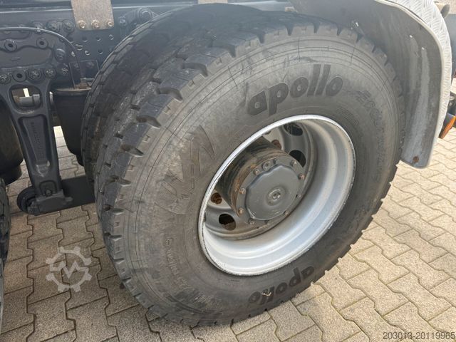 Camión portacontenedores de gancho MERCEDES-BENZ Arocs 3246 8x4 Abrollkipper Kran Palfinger 19001