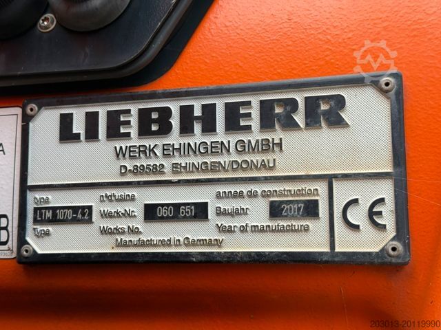 Кран-манипулятор на шасси грузовика LIEBHERR LTM 1070-4.2 Autokran mit Spitze *TOP Zustand