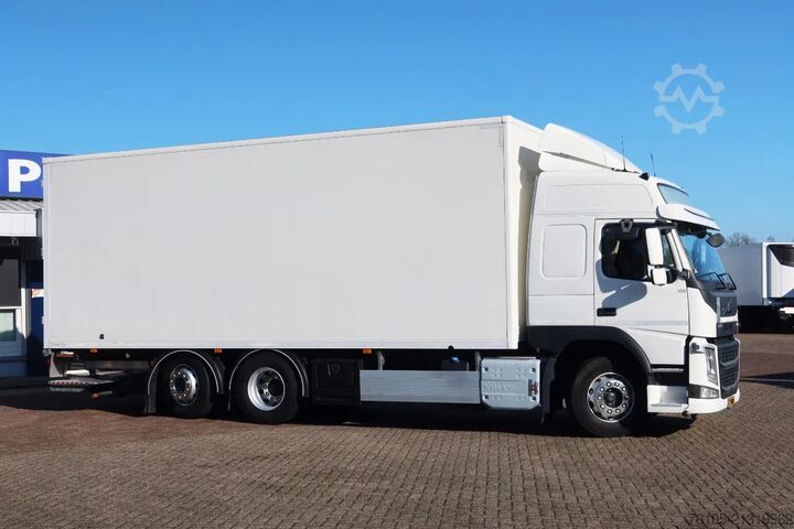 Koffert Volvo FM Volvo FM 420 6x2 Stuur-As L.Z.V uitvoering