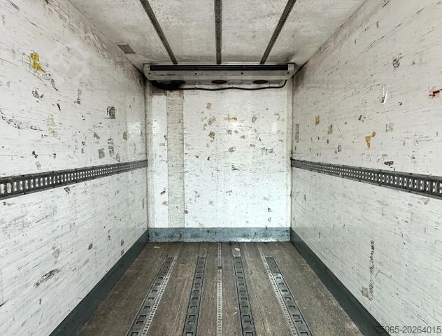 Remorcă frigorifică Burg VAN BEURDEN ISOLATED BOX TRS COOLING HYDRAR