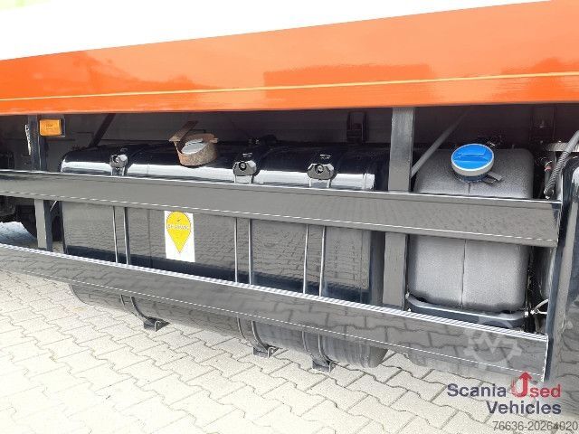 Autocamion cu caroserie tip cutie Scania P 370 LB4x2MNB RETARDER FULL AIR 705X245X235