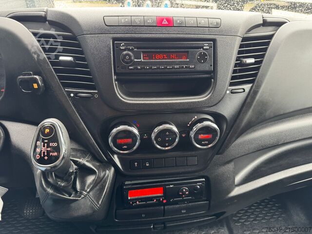 Iveco Daily 35S17 / Clickstar / Automático / Veldhuizen / Furgoneta NL Iveco Daily 35S17 / Clickstar / Automaat / Veldhuizen...