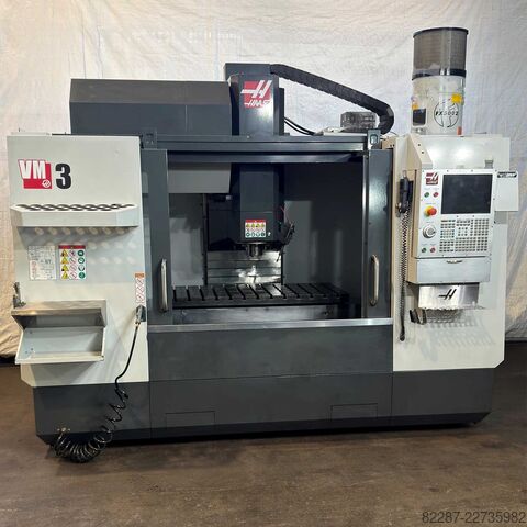 수직 머시닝 센터 **Used Haas** VM3 Vertical Machining Centre