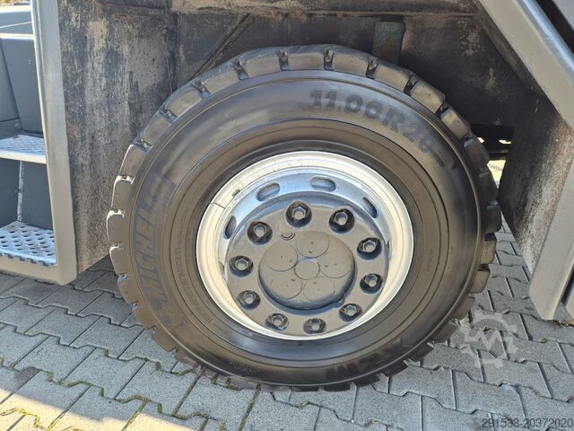 Tracteur de transport Kalmar TR6181 4X4 - 1 OWNER