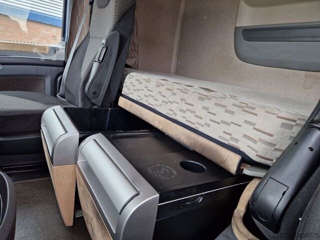 Estándar-SZM DAF XF 440 FT