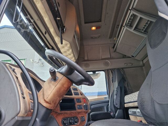 Estándar-SZM DAF XF 440 FT