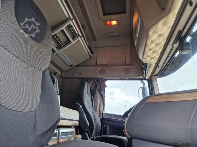 Estándar-SZM DAF XF 440 FT