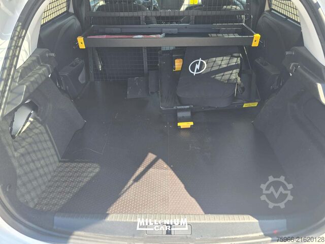  Opel OPEL CORSA E KM 2000