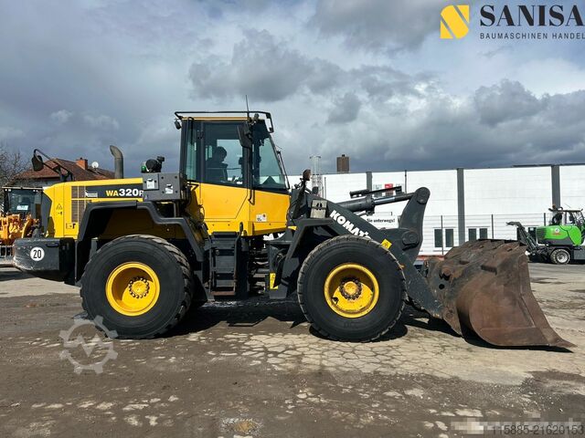 Loader Komatsu WA 320PZ-6/Schaufel/SW/Motor qualmt