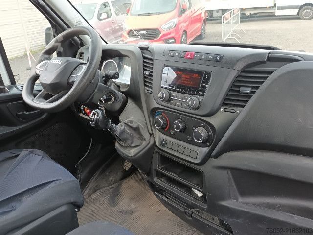 Trójstronna wywrotka IVECO 35C14H