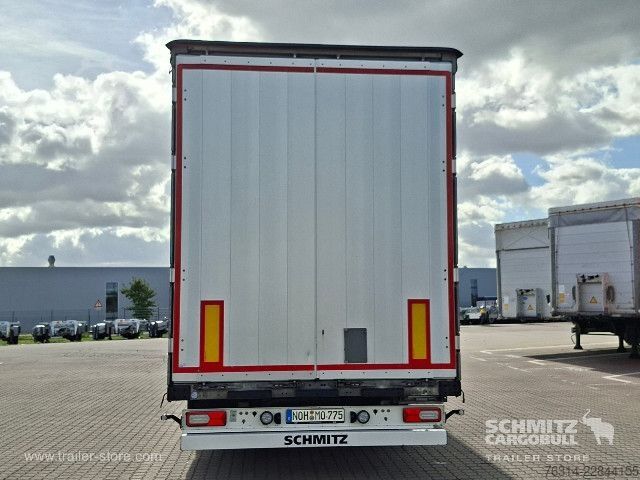 Brandalı açık yarı römork Schmitz Cargobull Curtainsider Mega Getränke