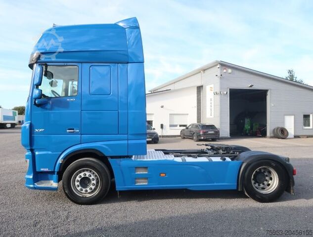Standard dragbil DAF XF 530 SSC Intarder Standklima Navi PTO Euro 6D